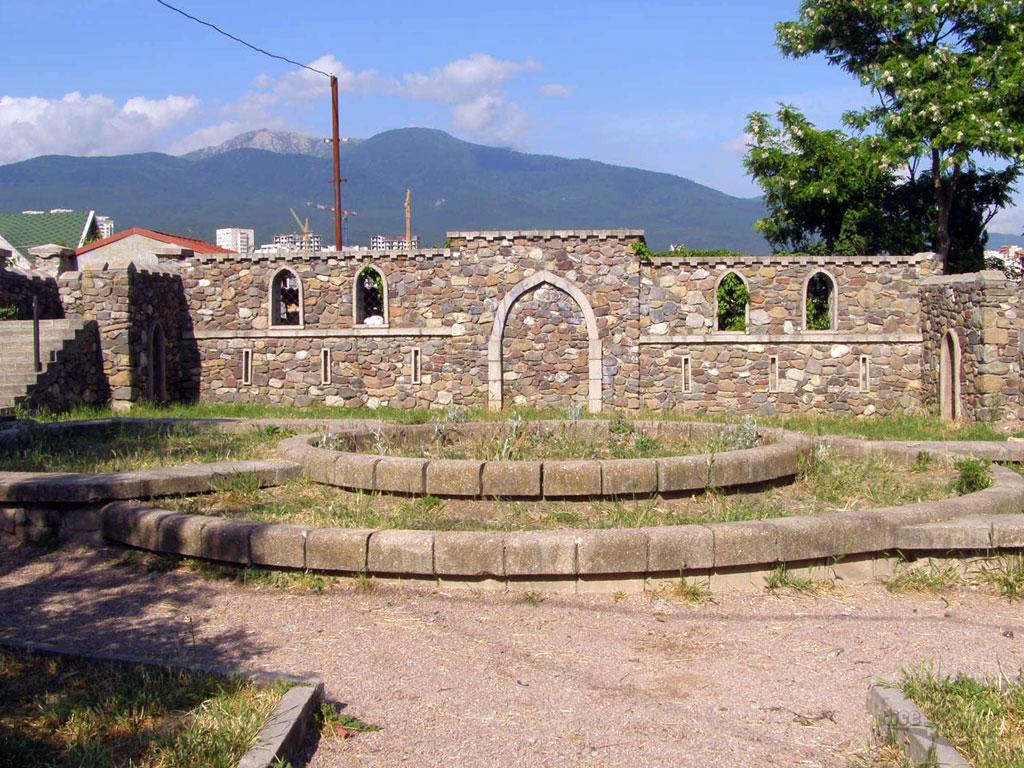 Крепость Алустон